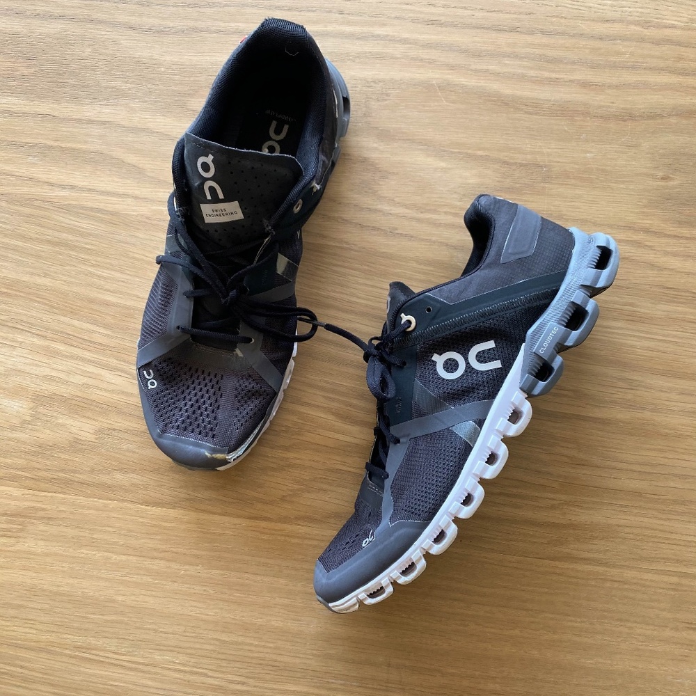 On Running Mens Cloudflow Swiss Road Running Shoes Gem